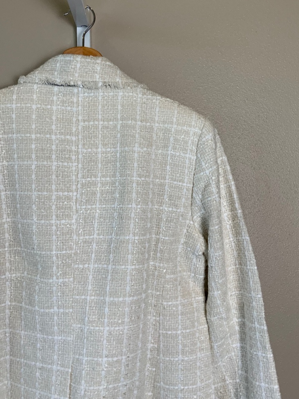 Ann Taylor The Newbury Blazer in Tweed - Picture 12 of 16